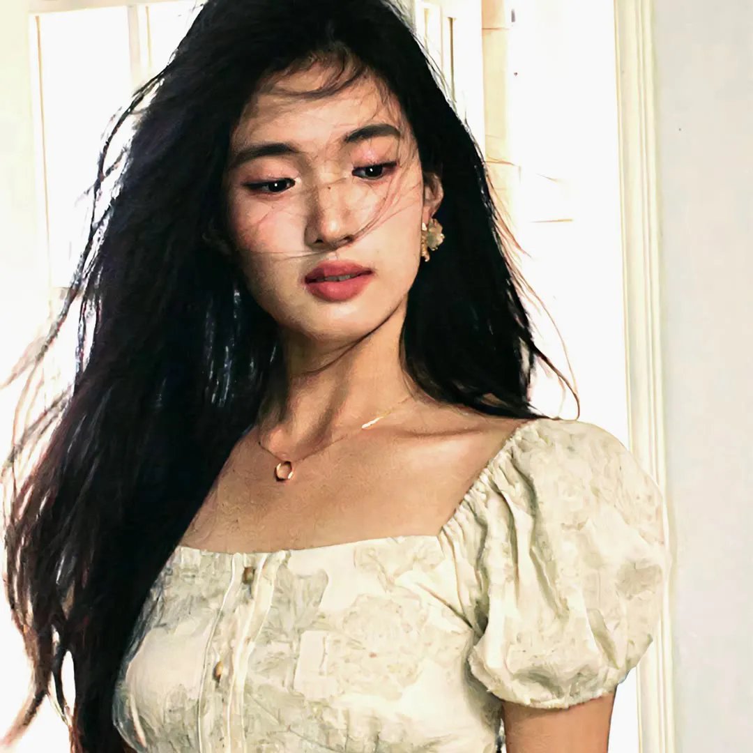 推动摇篮的手